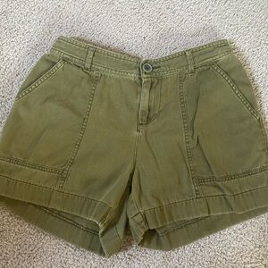 Old Navy Green Cargo Shorts Relaxed Fit